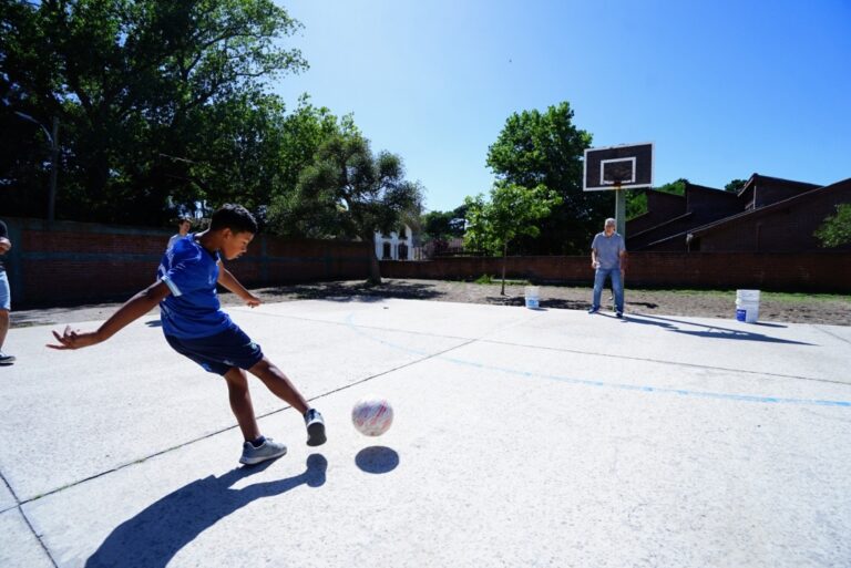 MÁS DE 300 CHICOS Y CHICAS DE VG DISFRUTAN “ESCUELAS ABIERTAS EN VERANO”