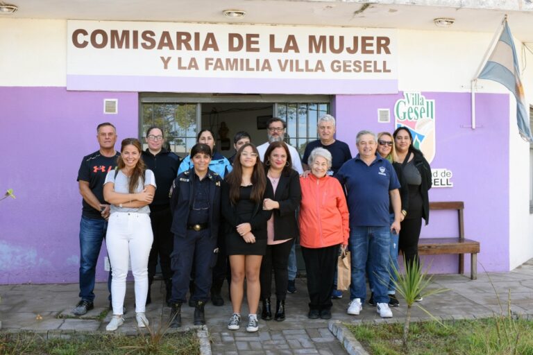 SENTIDO HOMENAJE A MIRTA PEREZ, PRIMERA MUJER POLICÍA DE VILLA GESELL