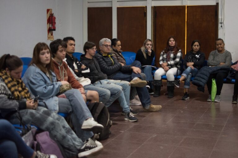 CHARLA»TRANSMISIÓN, MEMORIA Y JUVENTUD» EN LA CASA DE LA CULTURA