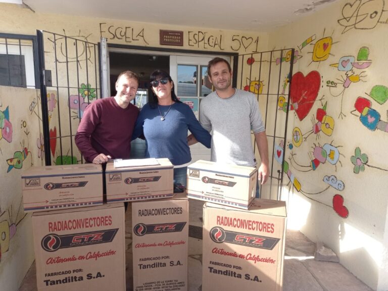 ENTREGA DE CALEFACTORES A LAS INSTITUCIONES EDUCATIVAS DE GESELL