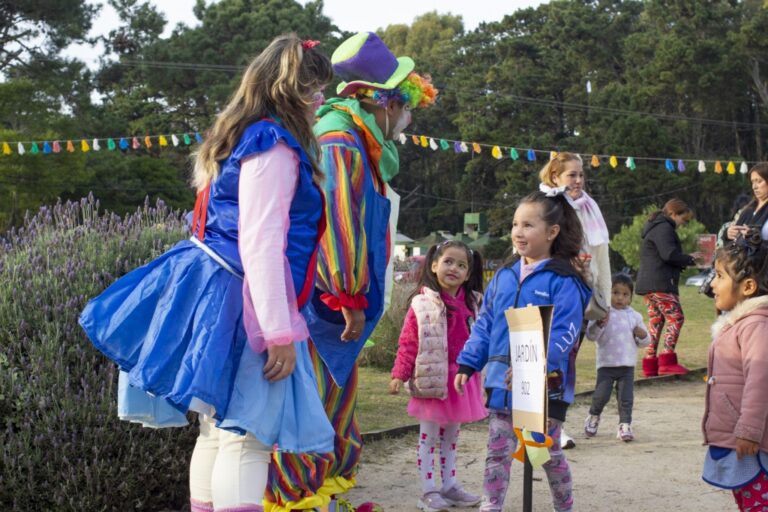 GRAN FESTEJO Y CELEBRACIÓN POR EL DÍA DE LOS JARDINES DE INFANTES EN GESELL