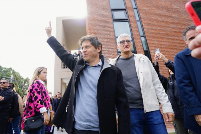 EL GOBERNADOR AXEL KICILLOF, PRESENTE EN OTRA VEZ EN  VILLA GESELL