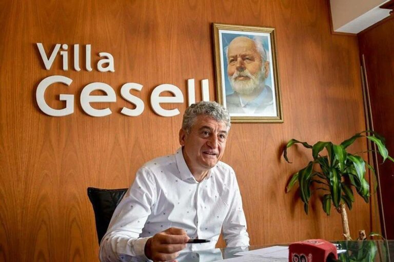 Urgente, el intendente de Villa Gesell reclama ante la Justiciax el fondo