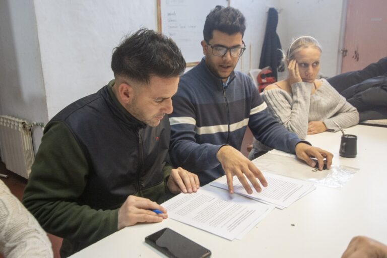 CONVENIO ENTRE UADE Y EL MUNICIPIO PARA ESTUDIANTES DE PSICOLOGÍA