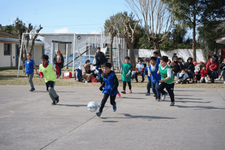 ESTE VIERNES COMIENZA EL TORNEO INTERBARRIAL DE FÚTBOL MIXTO +12